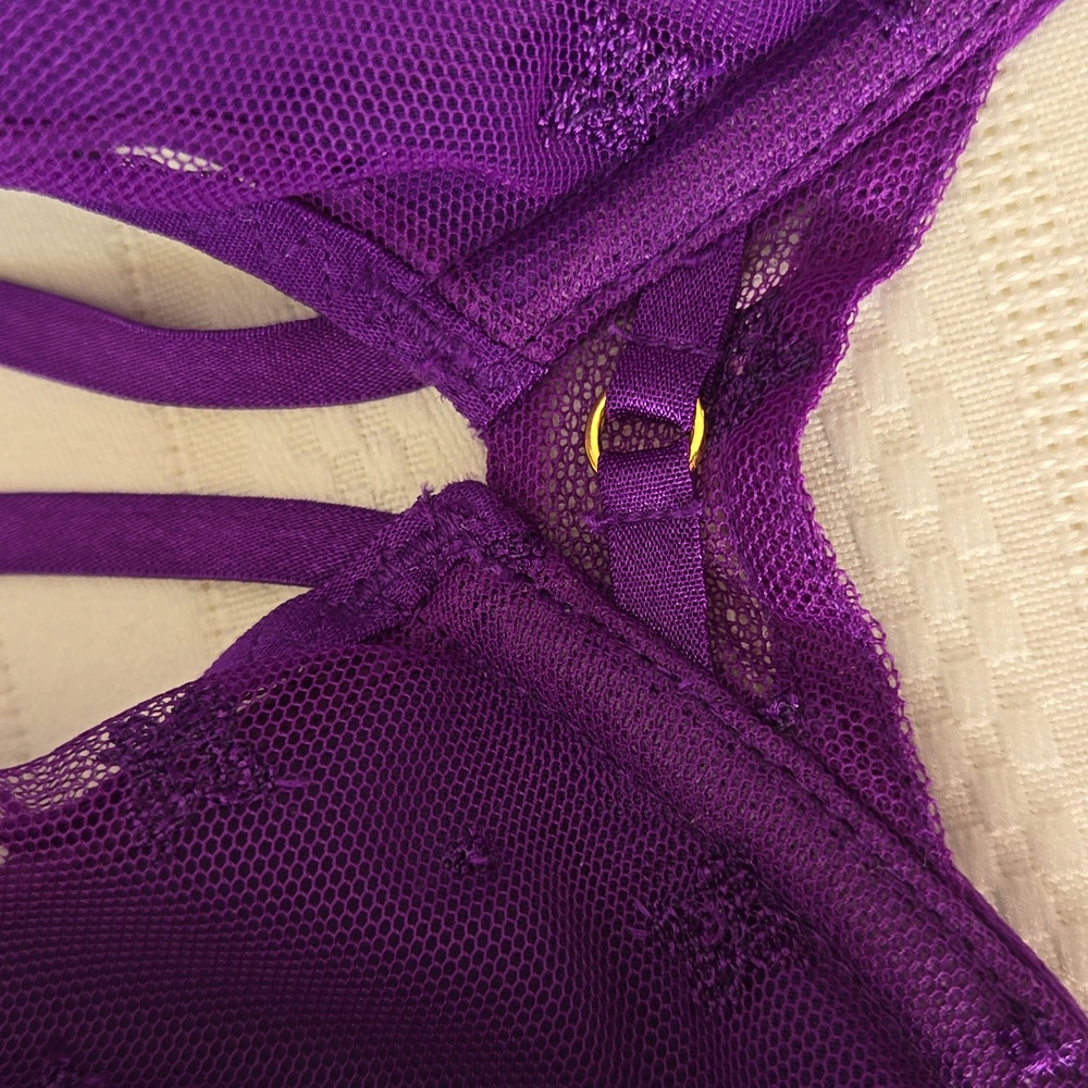 Marks & Spencer embroidered mesh underwired plunge Bra 38D - Picture 6 of 9